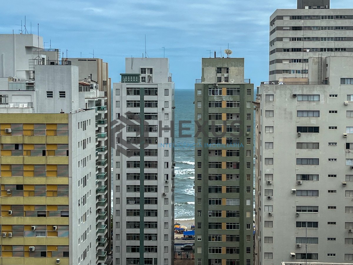Foto 14 de Cobertura com piscina e churrasqueira na Praia das Pitangueiras, Guaruja