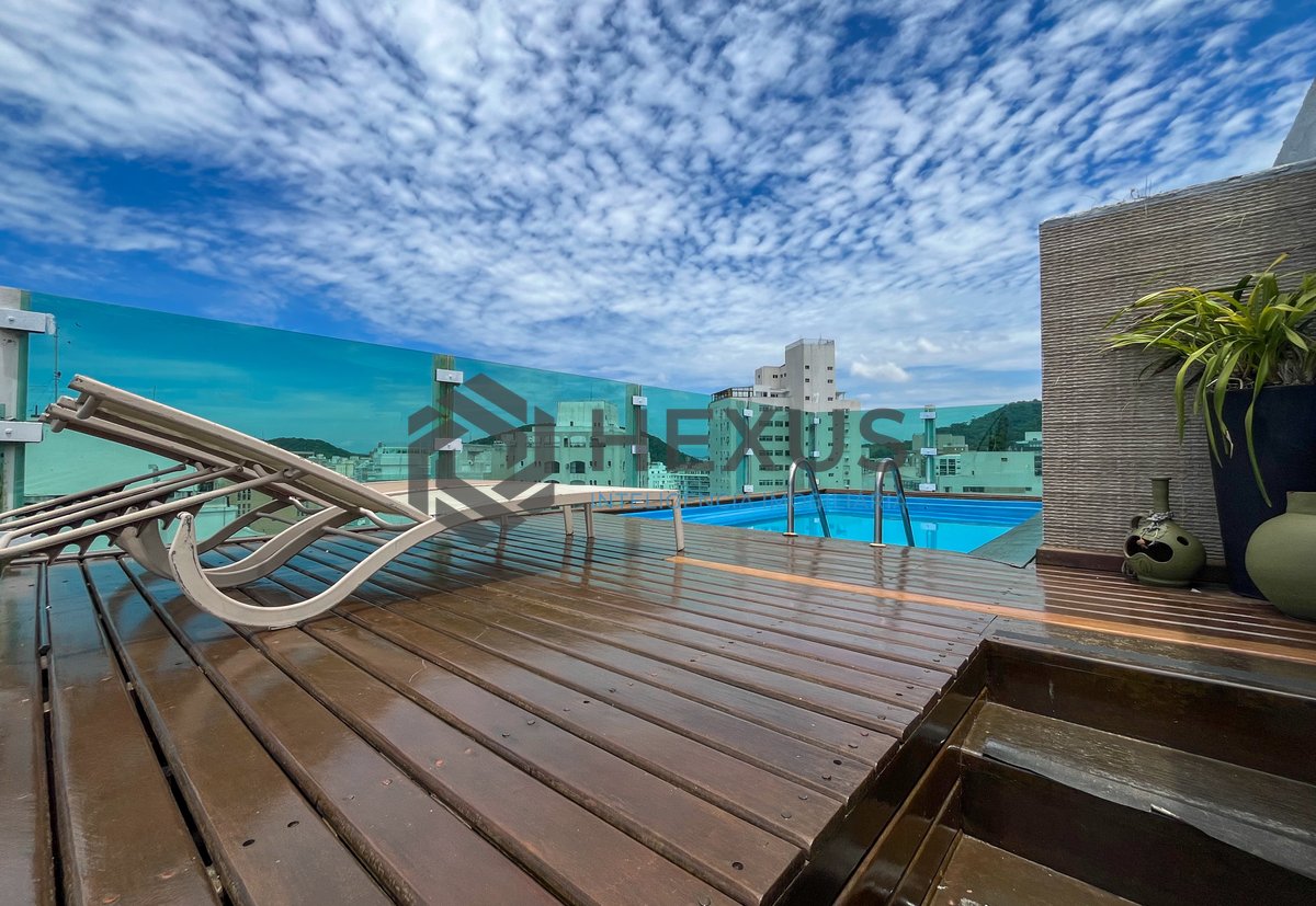Foto 25 de Cobertura frente mar com piscina e varanda gourmet na Praia das Pitangueiras, Guaruja