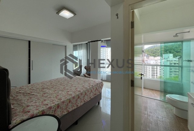 Foto 40 de Cobertura frente mar com piscina e varanda gourmet na Praia das Pitangueiras, Guaruja