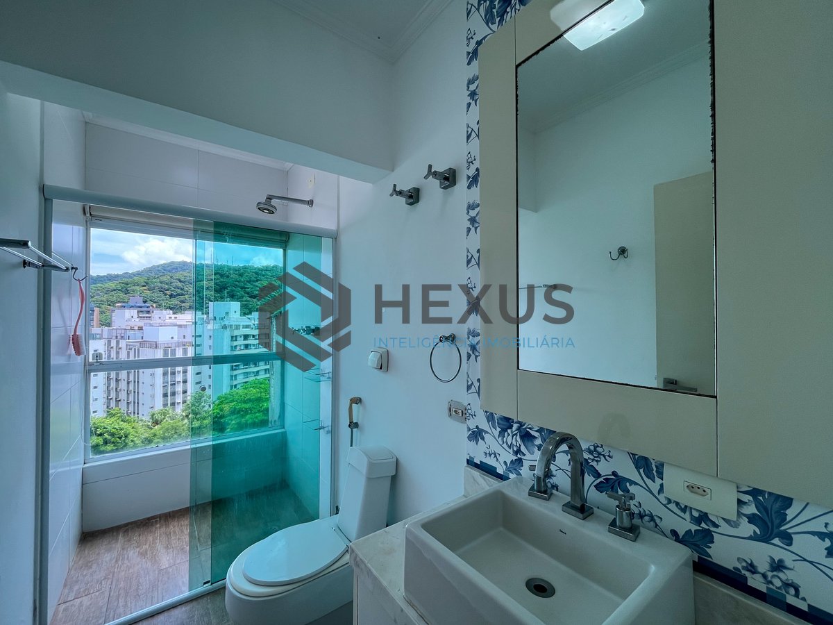 Foto 43 de Cobertura frente mar com piscina e varanda gourmet na Praia das Pitangueiras, Guaruja