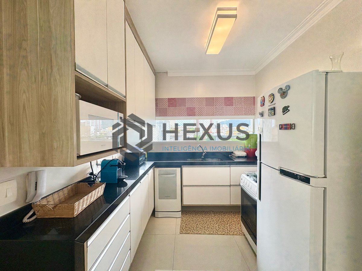 Foto 12 de Cobertura com varanda gourmet e piscina com vista mar e lazer na Praia da Enseada, Guarujá