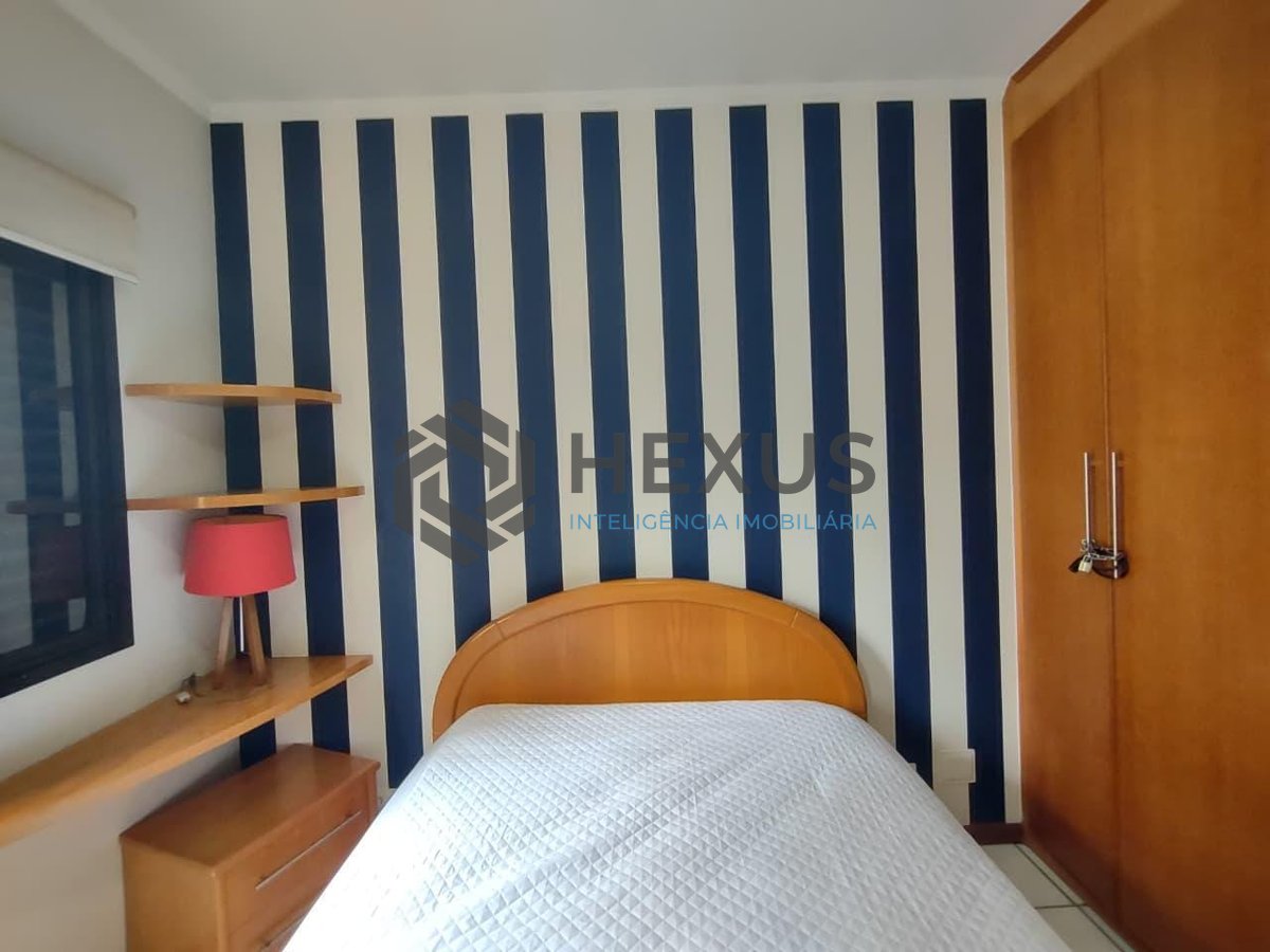 Foto 13 de Apartamento com varanda e lazer na Praia da Enseada, Guaruja