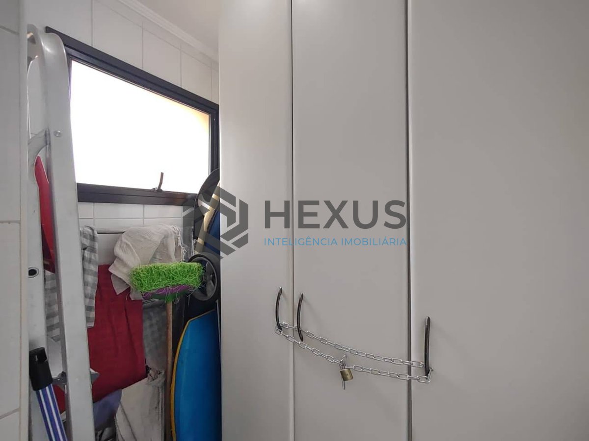 Foto 19 de Apartamento com varanda e lazer na Praia da Enseada, Guaruja