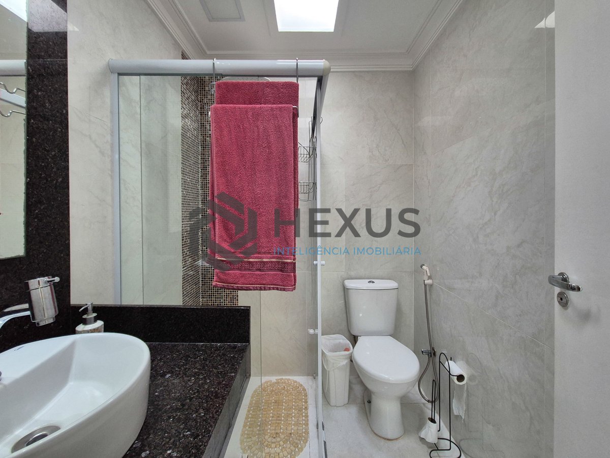 Foto 12 de Cobertura penthouse com piscina e árae gourmet na Praia das Pitangueiras, Guaruja