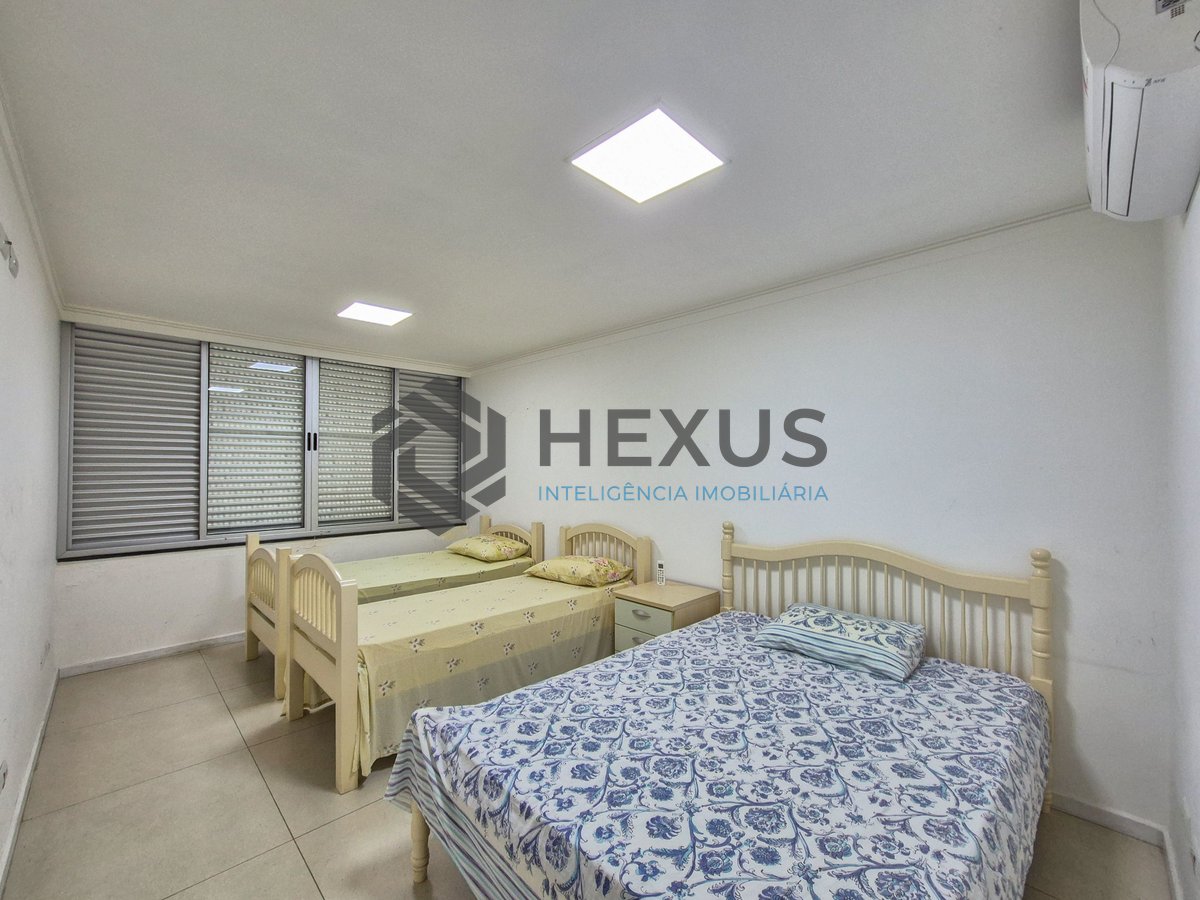 Foto 14 de Cobertura penthouse com piscina e árae gourmet na Praia das Pitangueiras, Guaruja