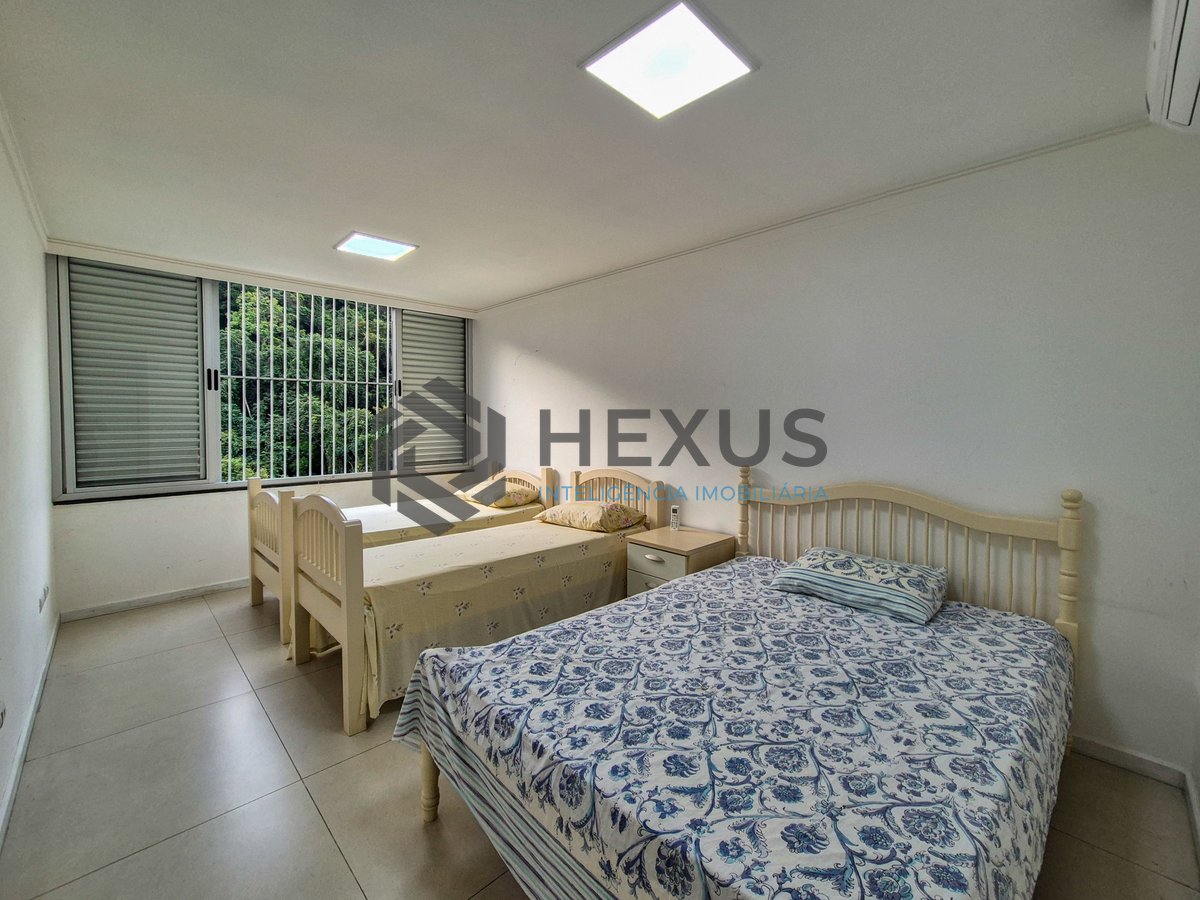 Foto 16 de Cobertura penthouse com piscina e árae gourmet na Praia das Pitangueiras, Guaruja