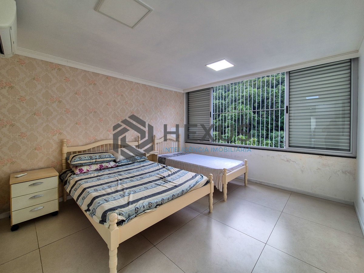 Foto 17 de Cobertura penthouse com piscina e árae gourmet na Praia das Pitangueiras, Guaruja