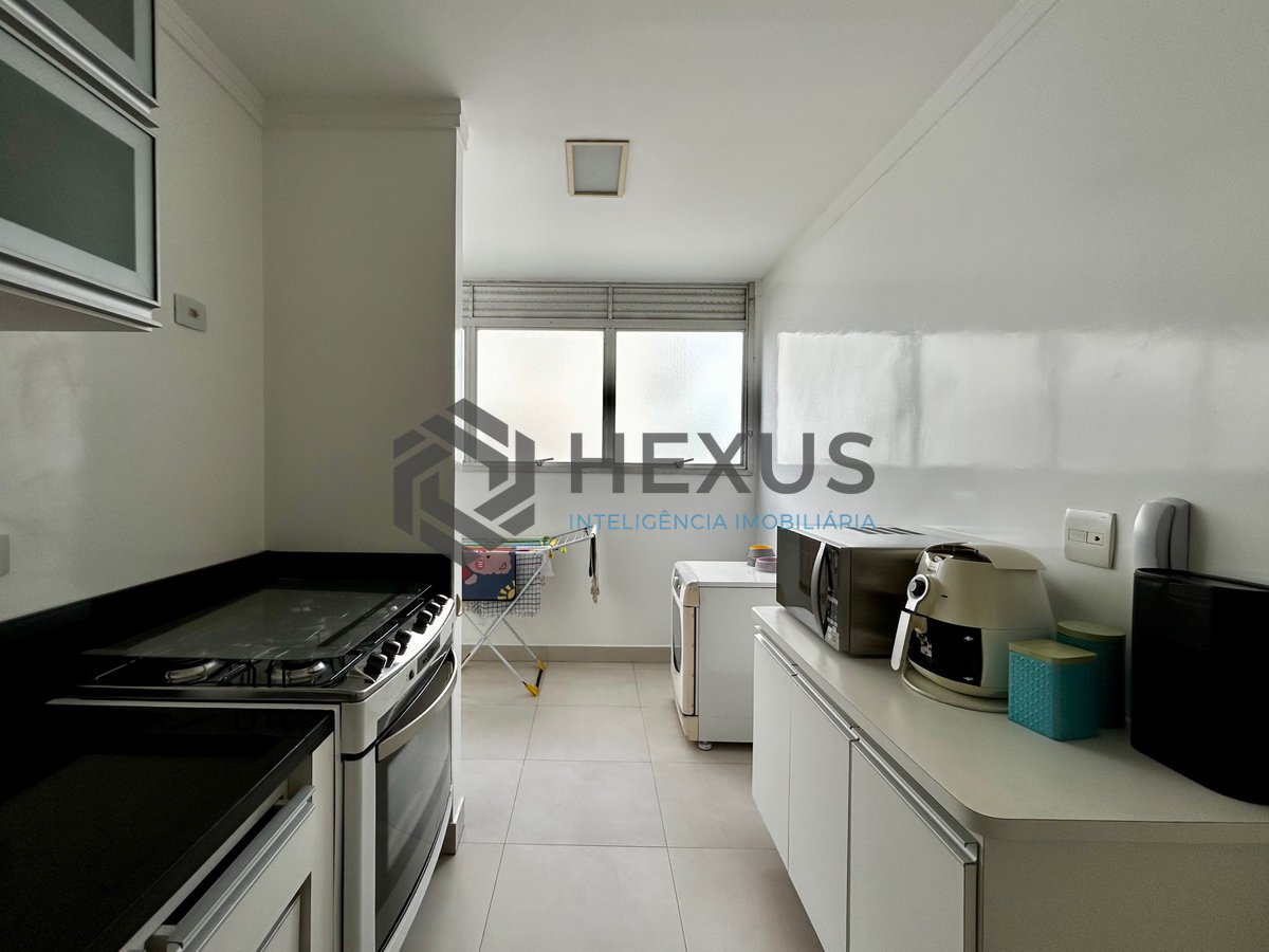 Foto 11 de Cobertura duplex com piscina e área gourmet na Praia da Enseada, Guaruja