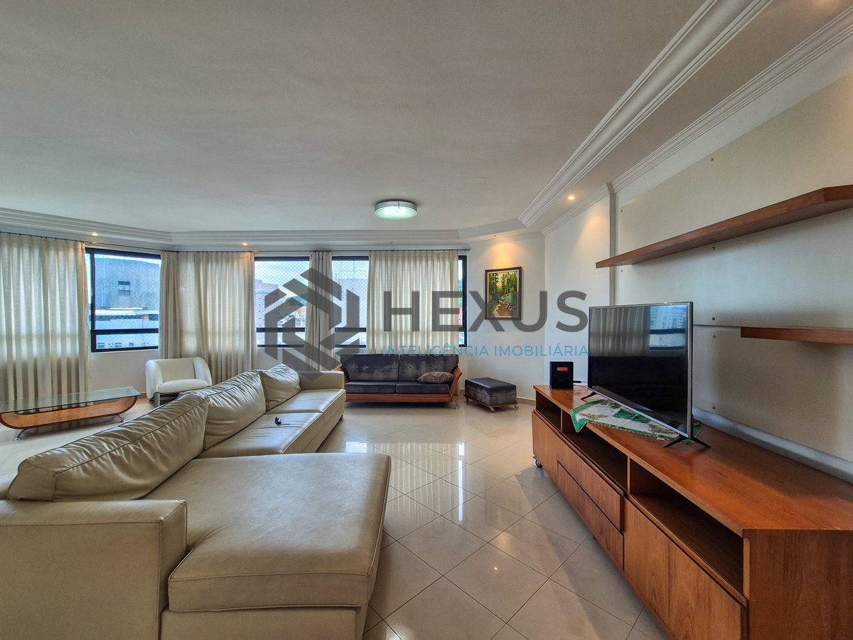 Foto 8 de Apartamento reformado com varanda e lazer nas Pitangueiras, Guarujá