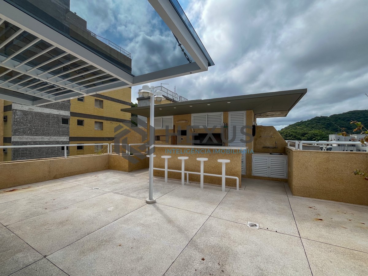 Foto 46 de Cobertura reformada com varanda gourmet vista mar e piscina na Praia das Pitangueiras, Guaruja