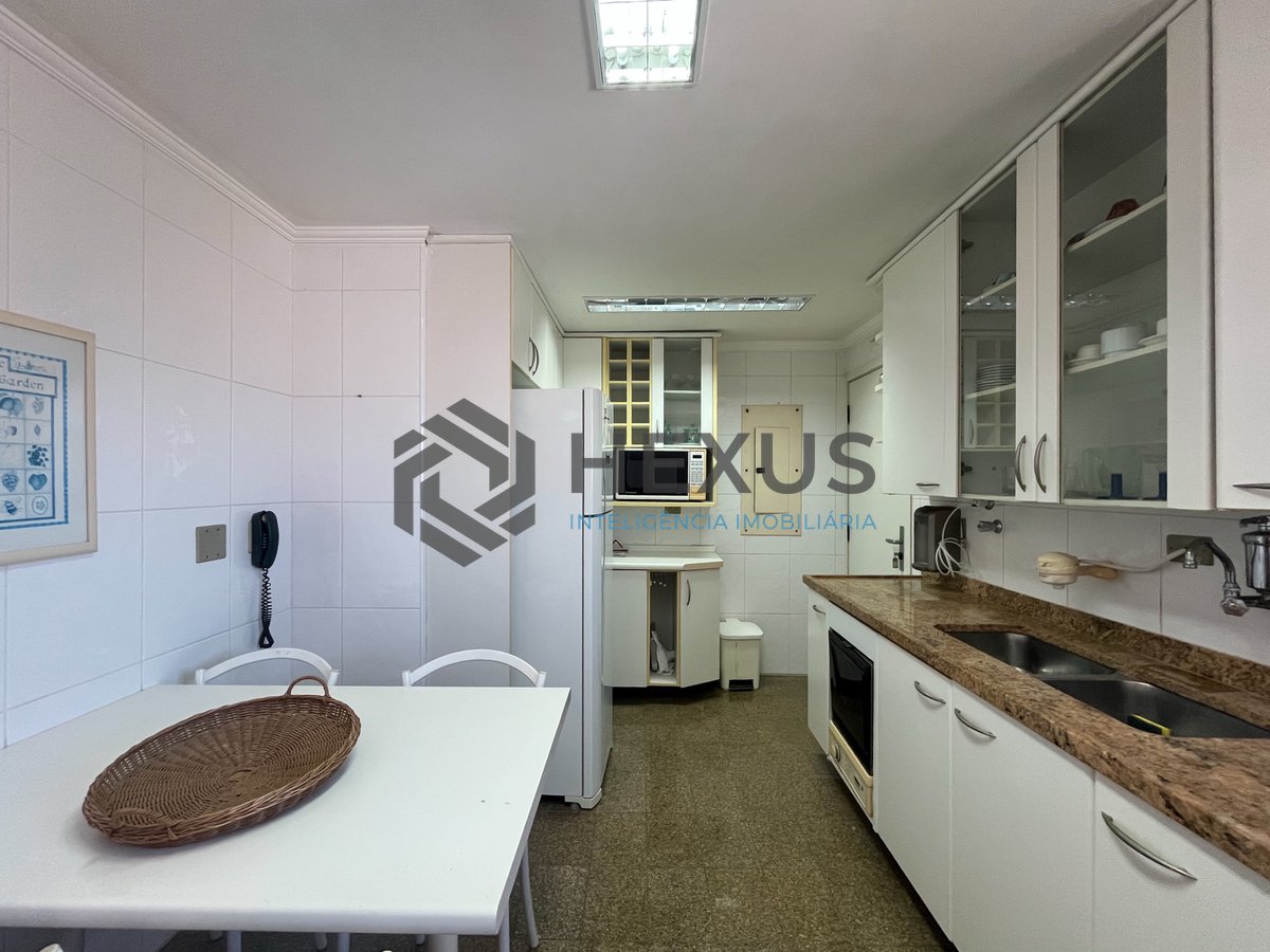 Foto 45 de Cobertura Dúplex com varanda piscina e lazer na beira mar nas Pitangueiras, Guarujá