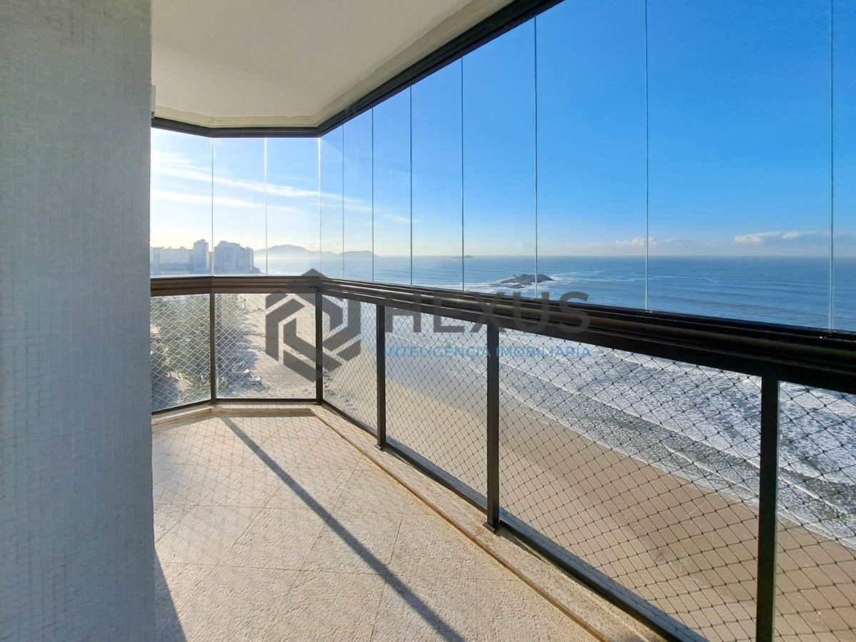 Foto 11 de Cobertura dúplex frente mar com varandas vista mar e lazer nas Pitangueiras, Guarujá