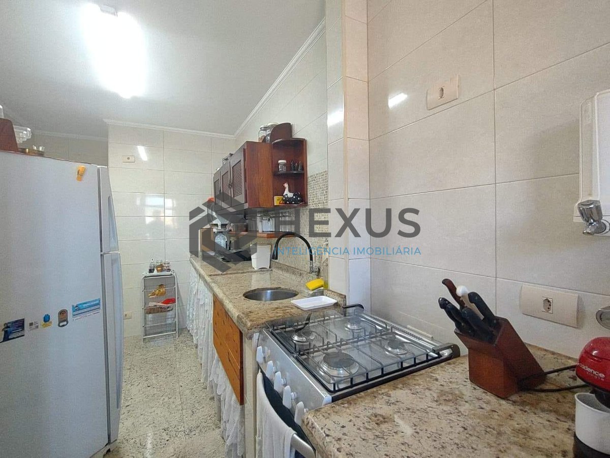Foto 32 de Cobertura Triplex reformada com varanda e lazer na Enseada, Guarujá