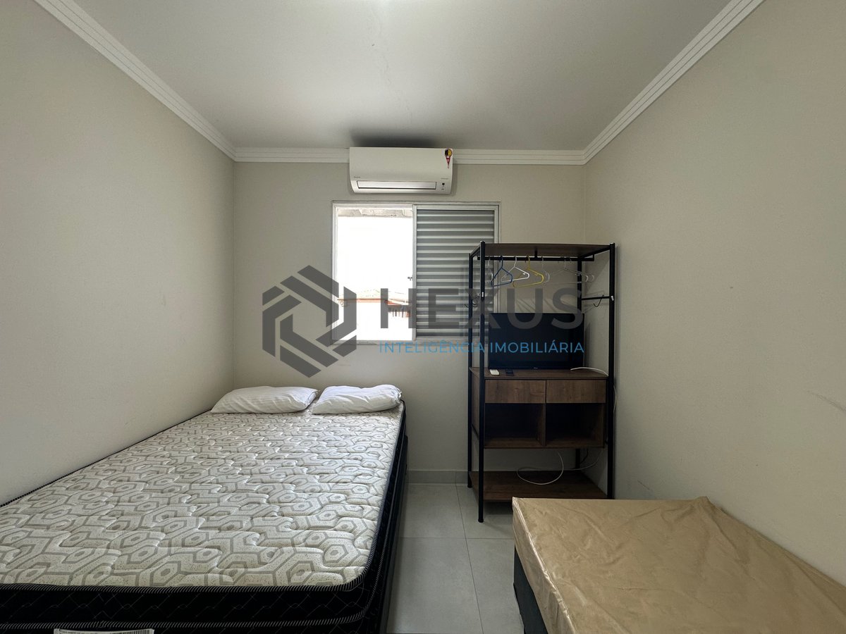 Foto 19 de Cobertura Duplex reformada com varanda a 500m da praia na Enseada, Guarujá
