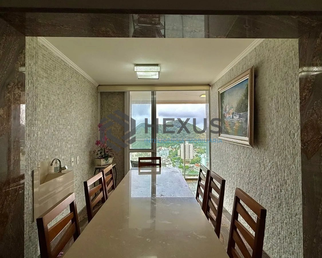 Foto 19 de Cobertura Penthouse reformado com varanda vista mar e lazer a beira mar da praia no Tombo, Guarujá