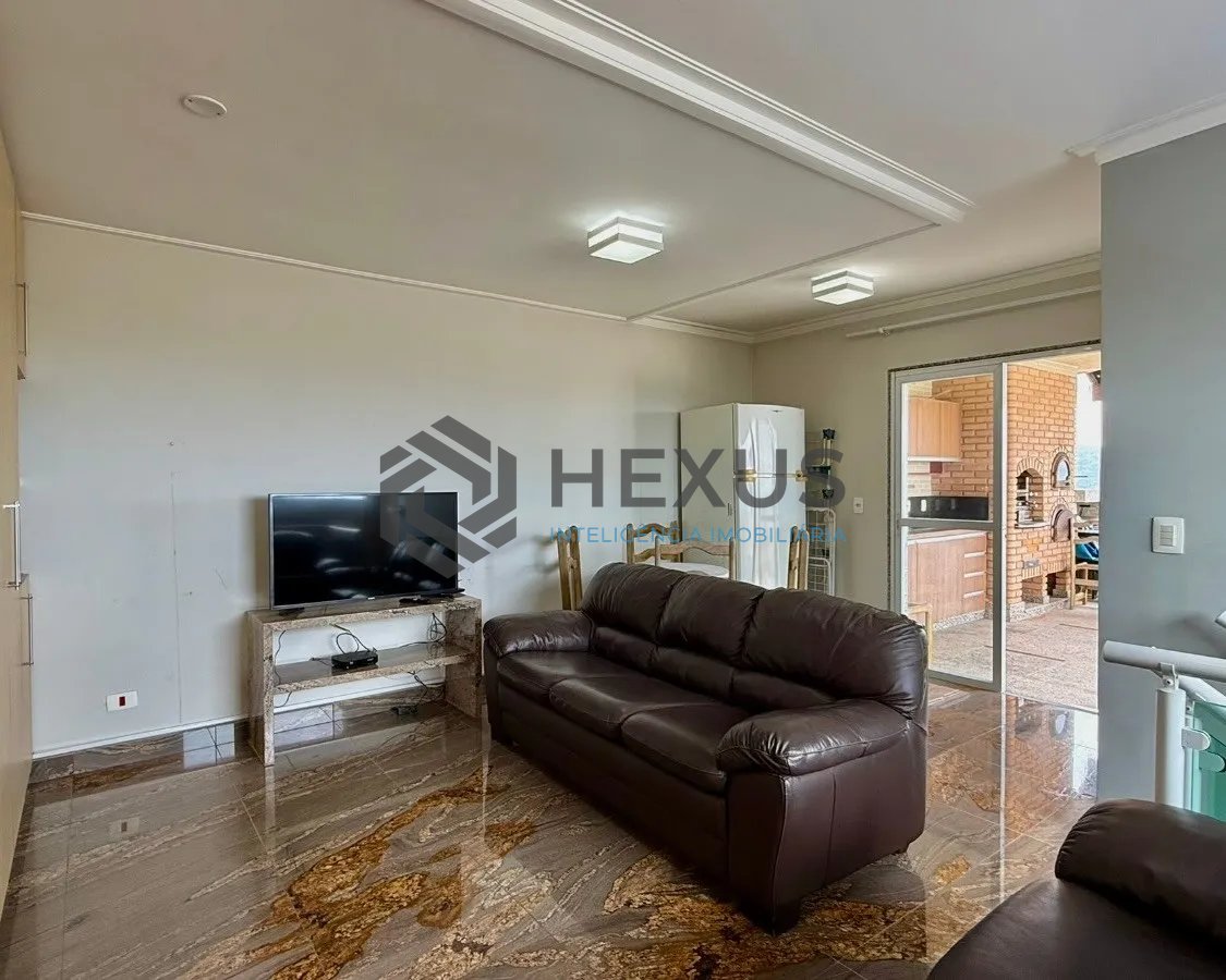 Foto 9 de Cobertura Penthouse reformado com varanda vista mar e lazer a beira mar da praia no Tombo, Guarujá
