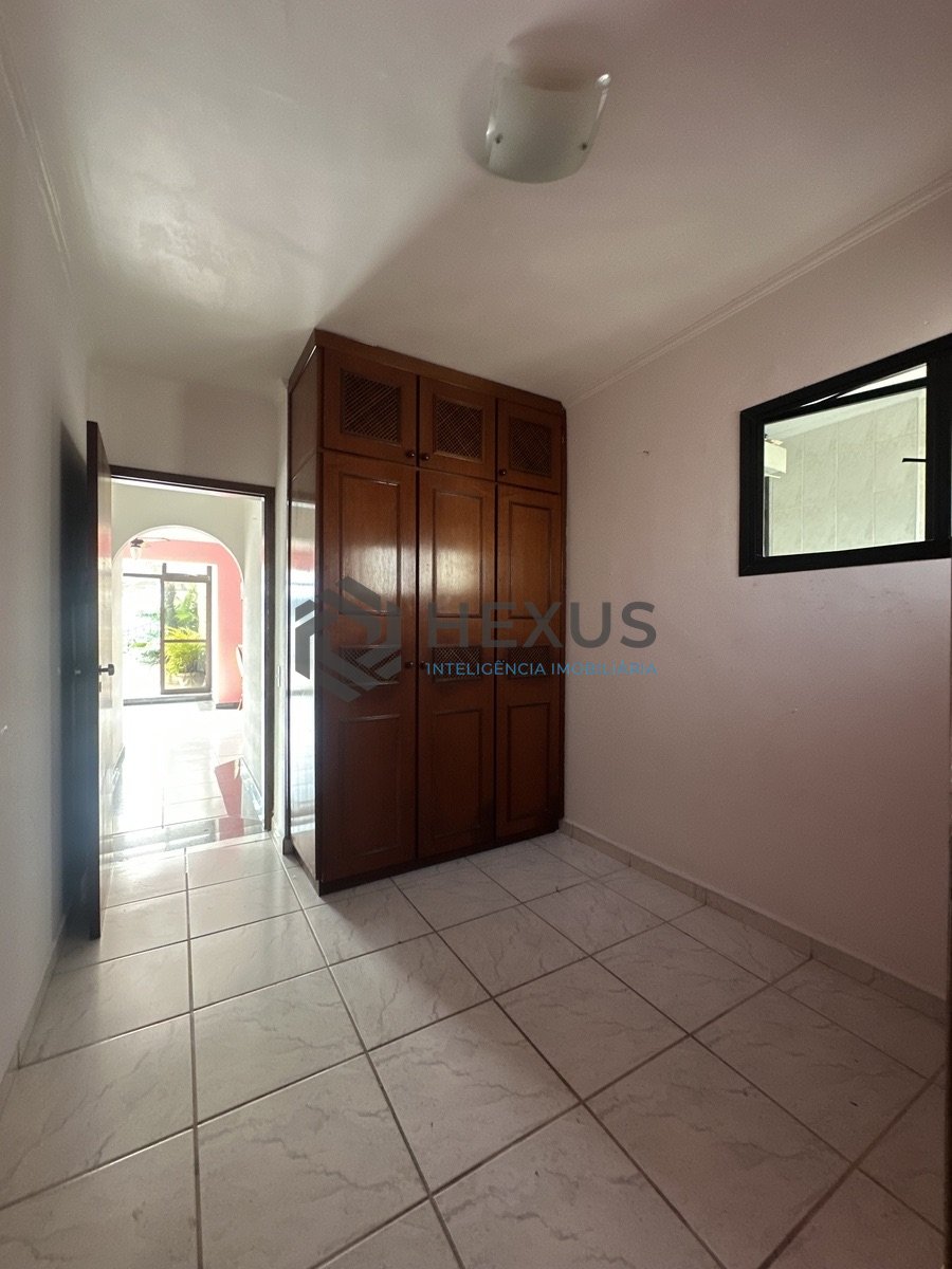 Foto 10 de Cobertura Penthouse com varanda e lazer a 800m da praia na Enseada, Guarujá