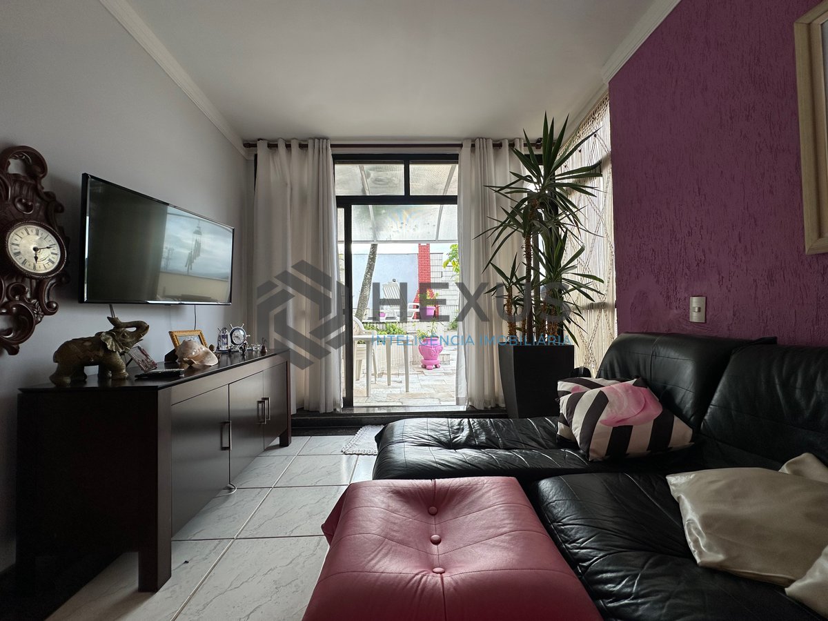 Foto 6 de Cobertura Penthouse com varanda e lazer a 500m da praia na Enseada, Guarujá