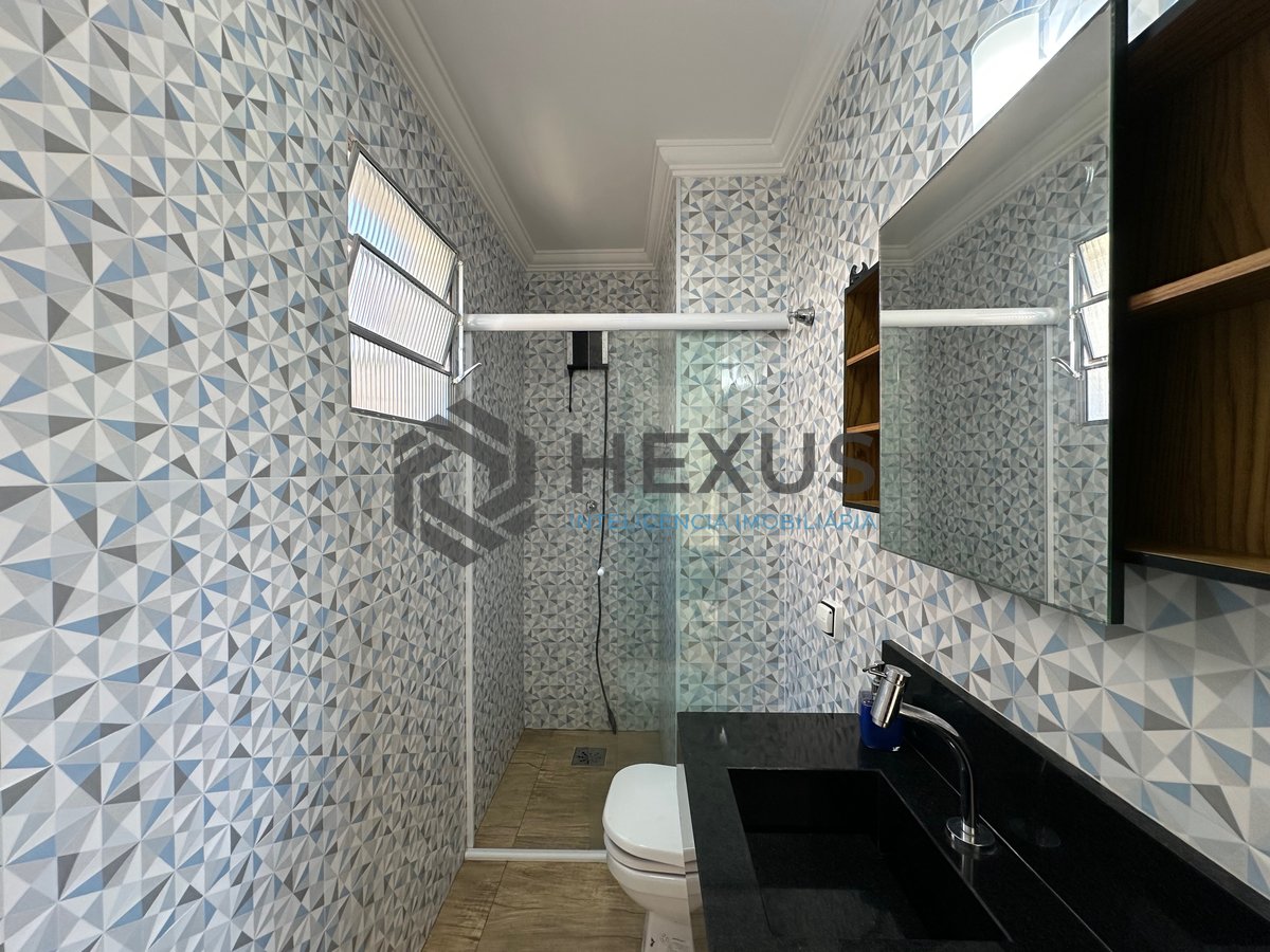 Foto 35 de Cobertura Duplex reformado com varanda e lazer a 300m da praia na Enseada, Guarujá