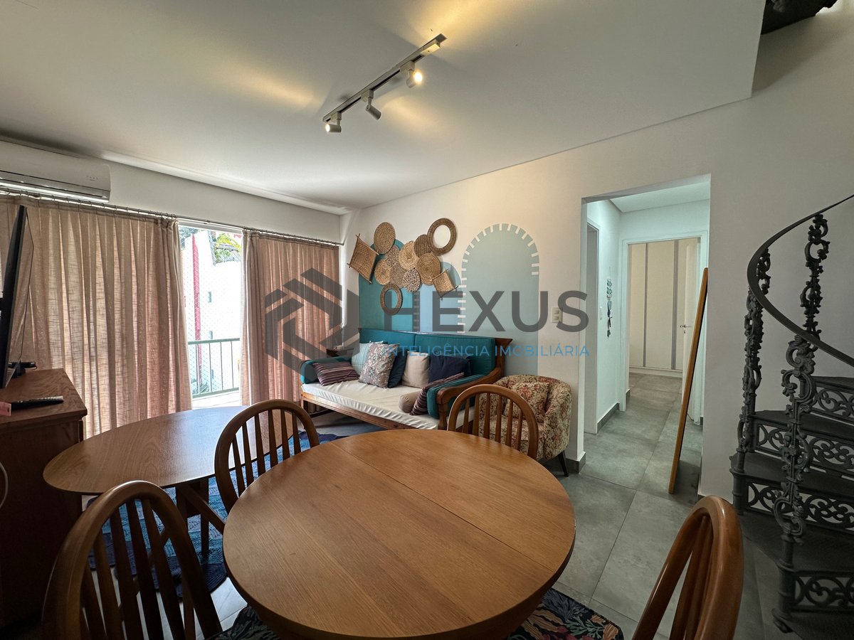 Foto 8 de Cobertura Duplex reformado com varanda e lazer a 300m da praia na Enseada, Guarujá