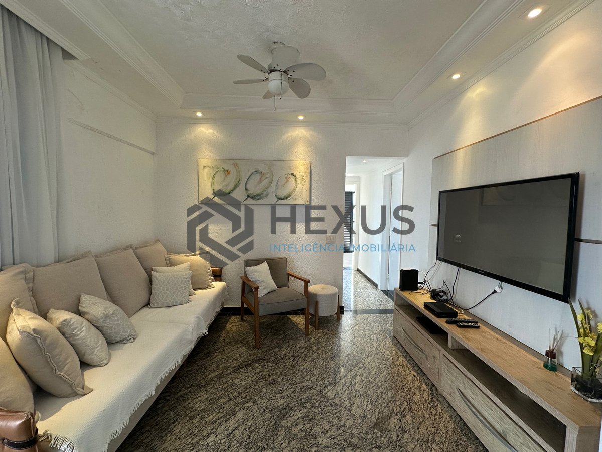 Foto 3 de Cobertura Duplex reformado com varanda vista mar e lazer a 500m da praia na Enseada, Guarujá