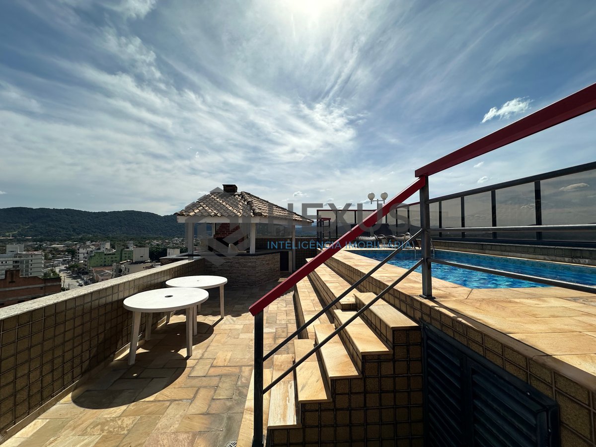 Foto 31 de Cobertura Duplex reformado com varanda vista mar e lazer a 500m da praia na Enseada, Guarujá