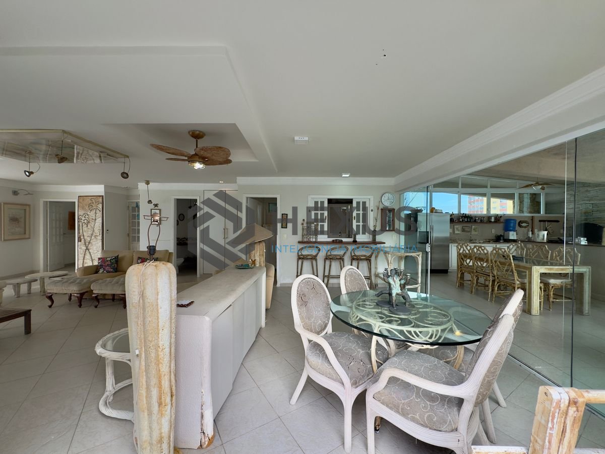 Foto 13 de Apartamento com varanda gourmet vista mar e lazer na beira mar da praia nas Pitangueiras, Guarujá