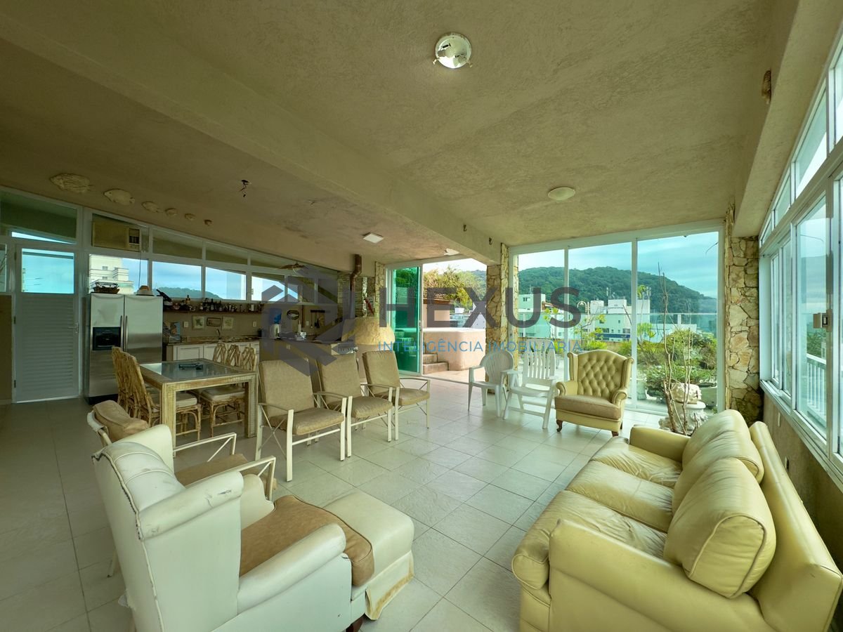 Foto 5 de Apartamento com varanda gourmet vista mar e lazer na beira mar da praia nas Pitangueiras, Guarujá