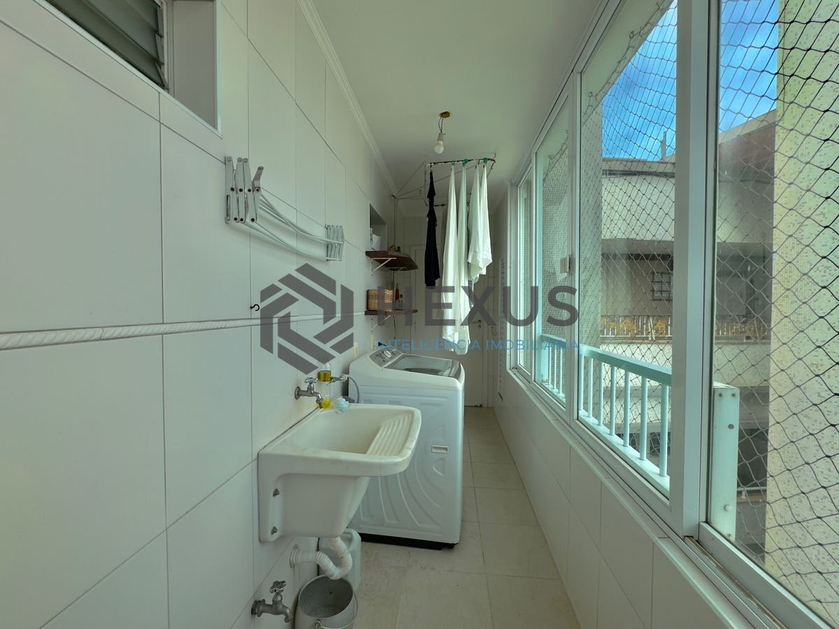 Foto 48 de Apartamento com varanda gourmet vista mar e lazer na beira mar da praia nas Pitangueiras, Guarujá
