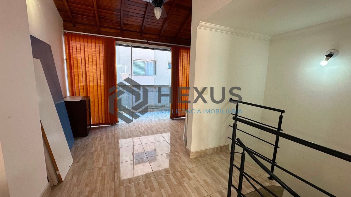 Foto 22 de Sobrado triplex com varanda na Praia da Enseada, Guarujá