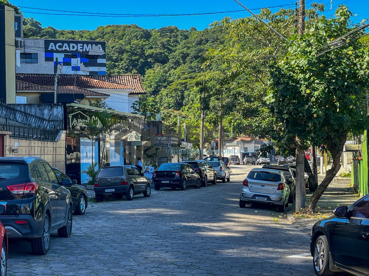 Foto 11 de Terreno nas Pitangueiras, Guarujá