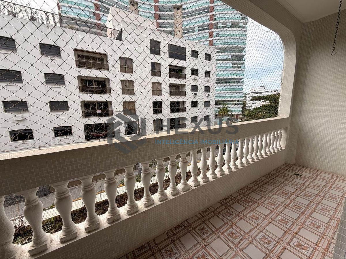 Foto 8 de Apartamento com varanda a 200m da praia na região do Região do Casa Grande Hotel na Enseada, Guarujá