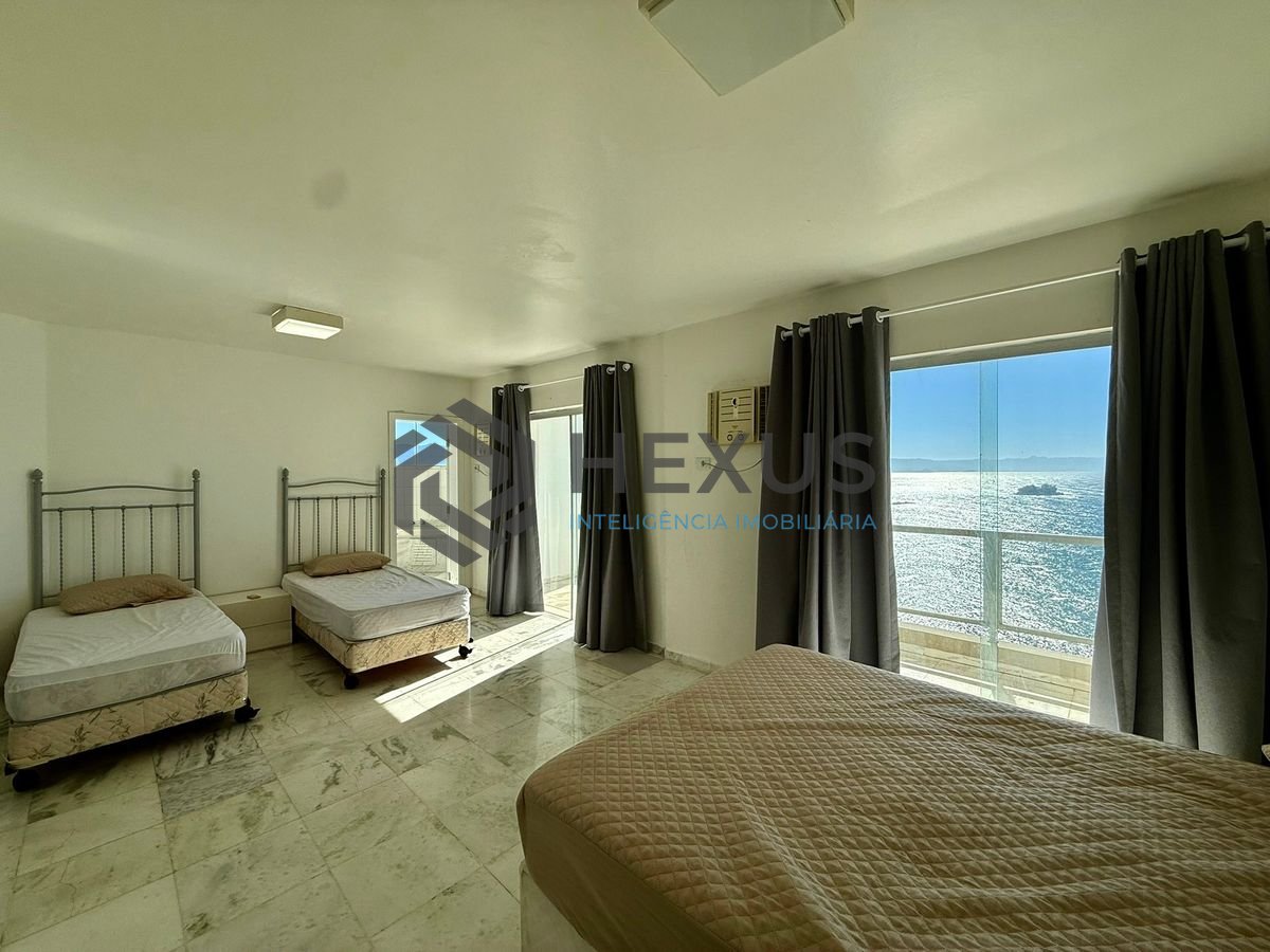 Foto 30 de Cobertura Triplex reformada com varanda vista mar e lazer na beira mar no Morro Sorocotuba na Enseada, Guarujá