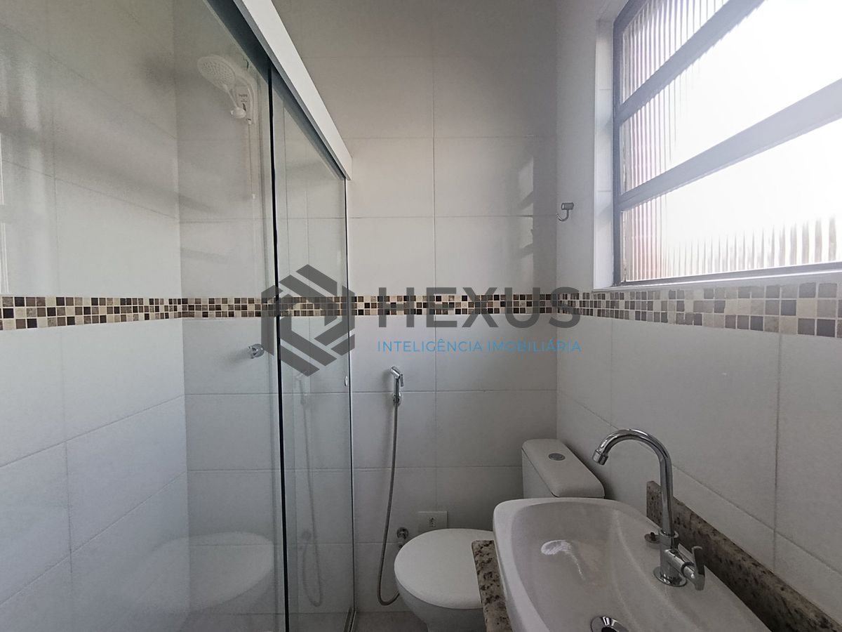 Foto 17 de Apartamento reformado com vista mar a 250m da praia na região da Brunella na Enseada, Guarujá