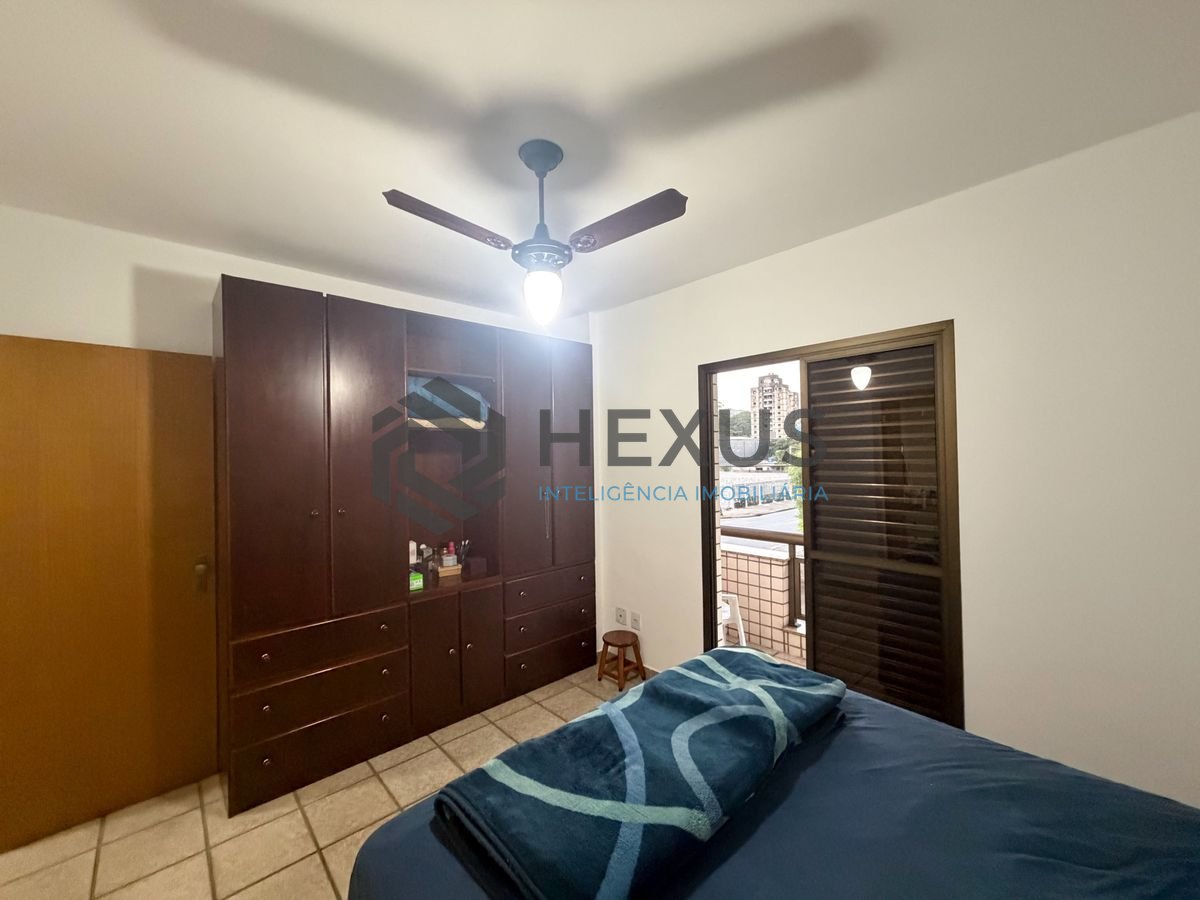 Foto 22 de Apartamento reformado com varanda na região do Jardim Três Marias na Enseada, Guarujá