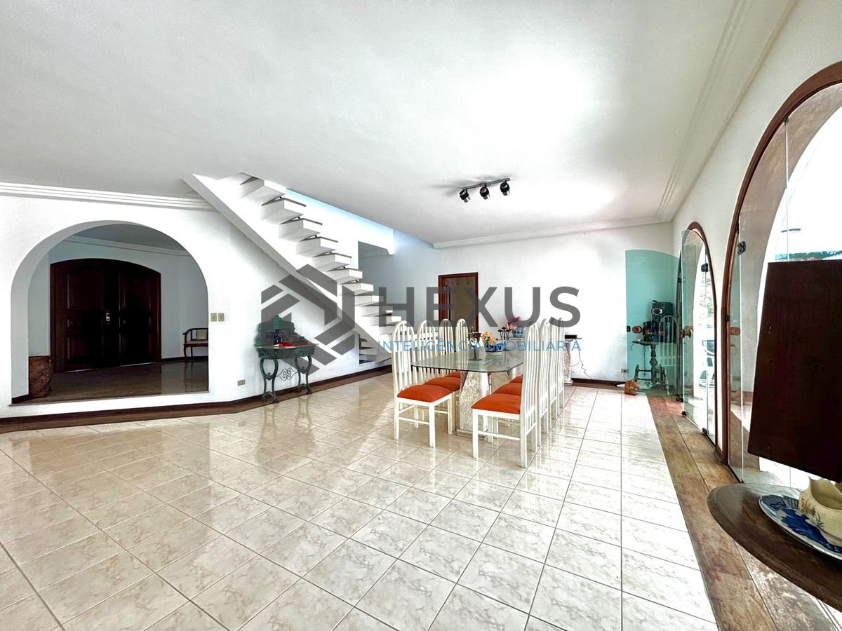 Foto 17 de Casa reformada com piscina e área gourmet no Jardim Acapulco, Guarujá
