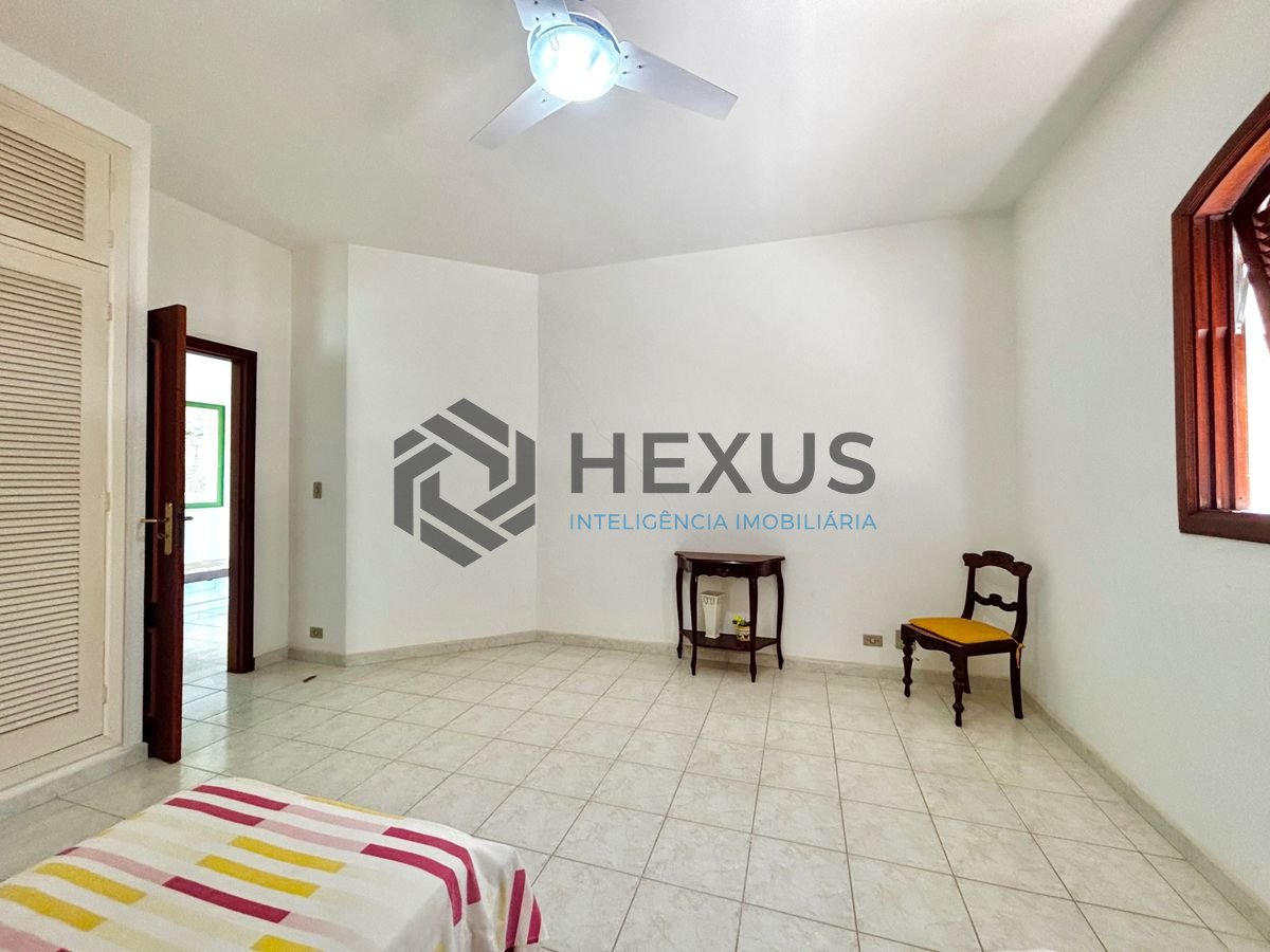 Foto 45 de Casa reformada com piscina e área gourmet no Jardim Acapulco, Guarujá