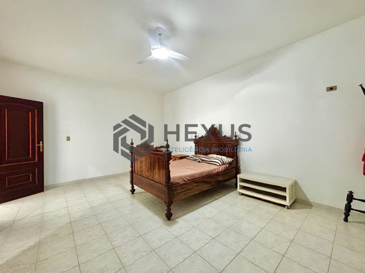 Foto 42 de Casa reformada com piscina e área gourmet no Jardim Acapulco, Guarujá