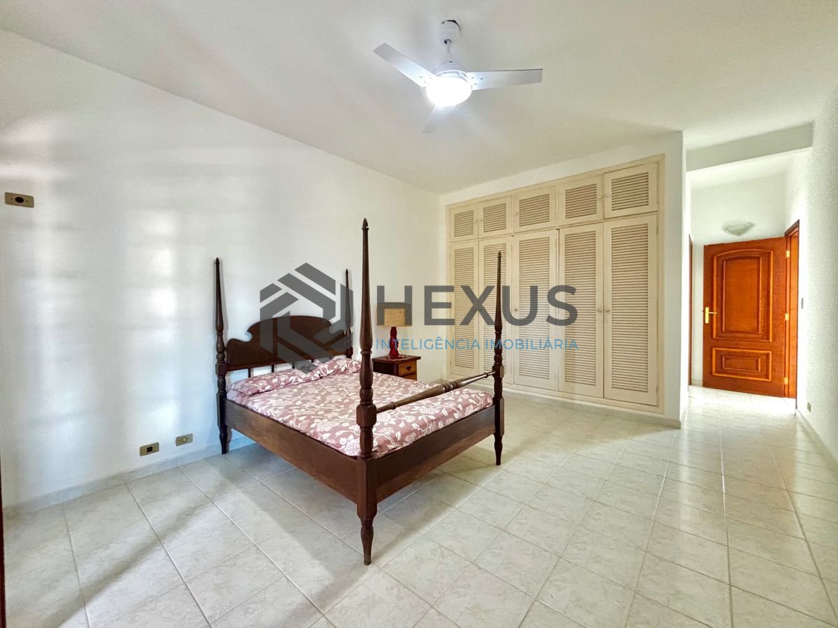 Foto 32 de Casa reformada com piscina e área gourmet no Jardim Acapulco, Guarujá