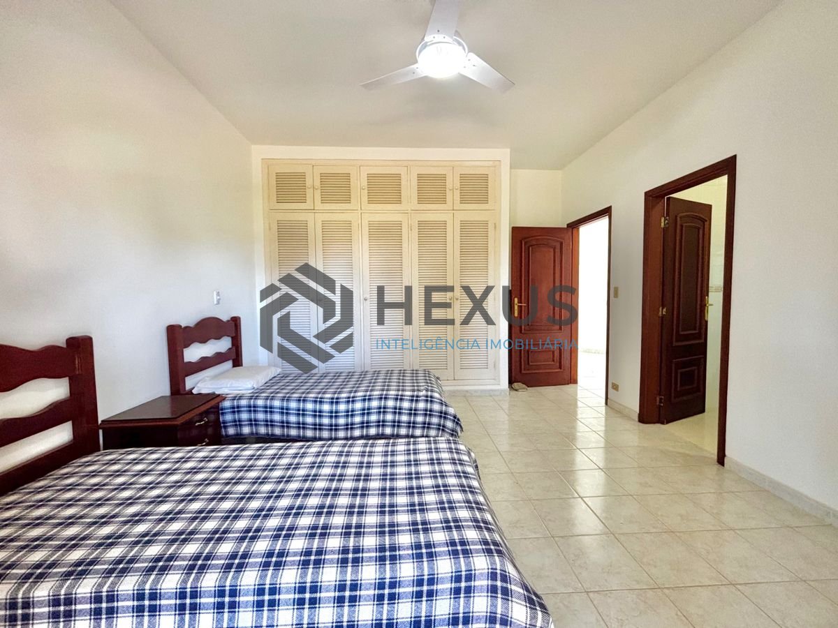Foto 52 de Casa reformada com piscina e área gourmet no Jardim Acapulco, Guarujá