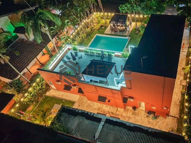Foto 30 de Casa moderna com 6 suítes e lazer no Balneário Praia de Pernambuco, Guarujá, SP