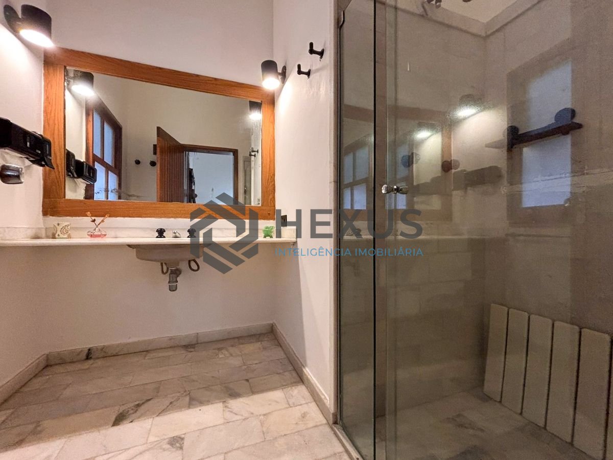 Foto 17 de Casa moderna com 6 suítes e lazer no Balneário Praia de Pernambuco, Guarujá, SP