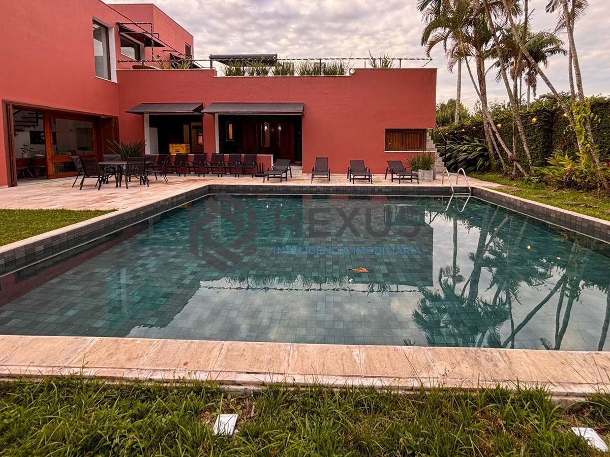 Foto 25 de Casa moderna com 6 suítes e lazer no Balneário Praia de Pernambuco, Guarujá, SP