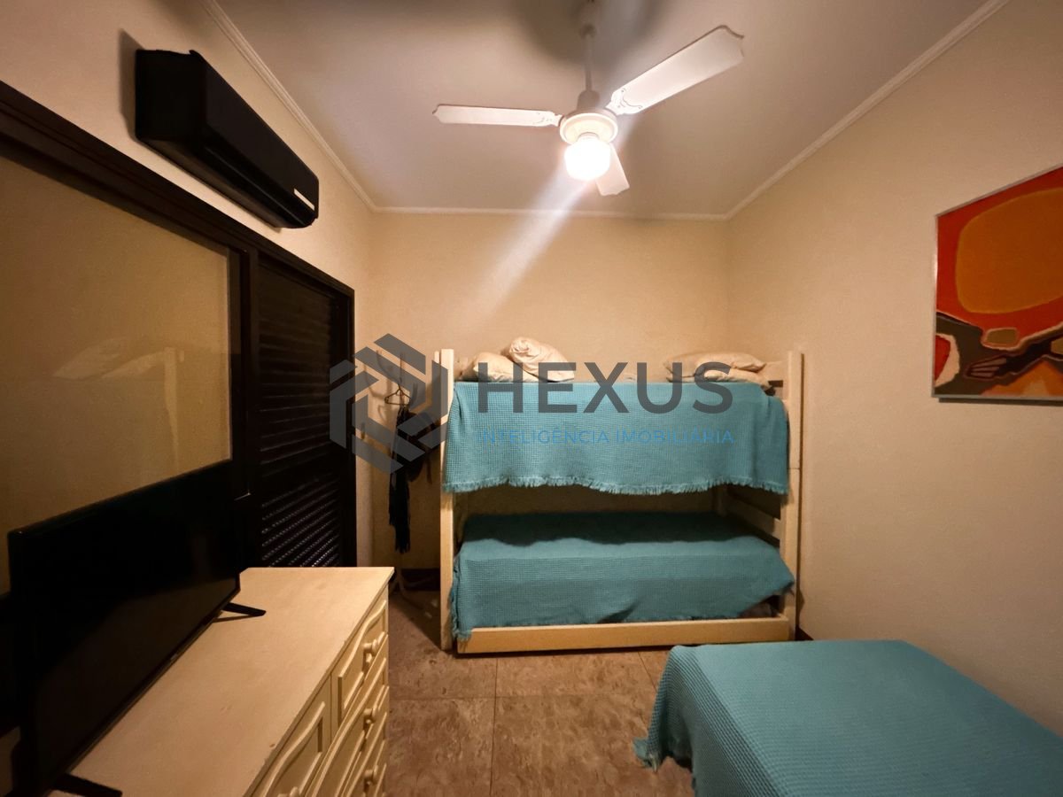 Foto 14 de Apartamento com varanda vista mar e lazer a 250m da praia na Enseada, Guarujá