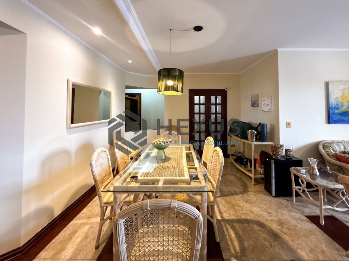 Foto 5 de Apartamento com varanda vista mar e lazer a 250m da praia na Enseada, Guarujá