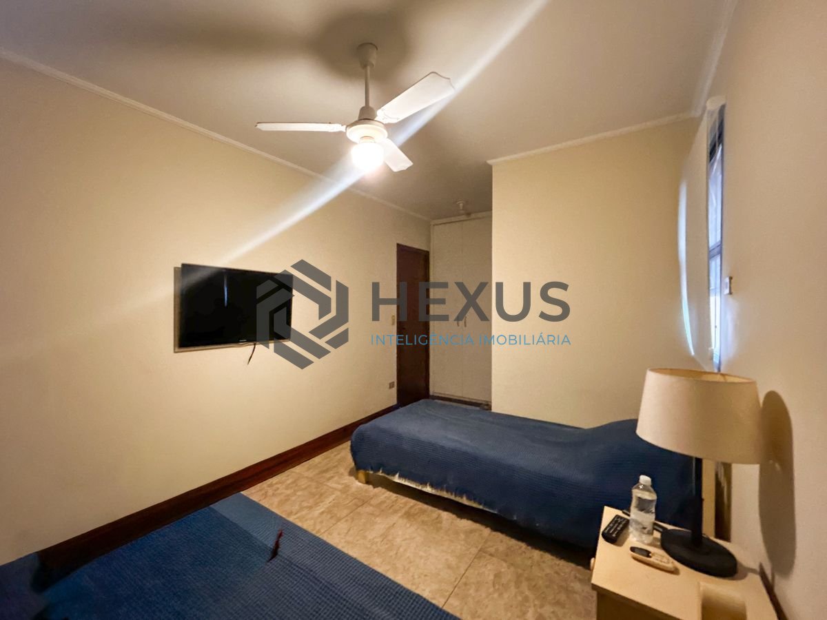 Foto 18 de Apartamento com varanda vista mar e lazer a 250m da praia na Enseada, Guarujá