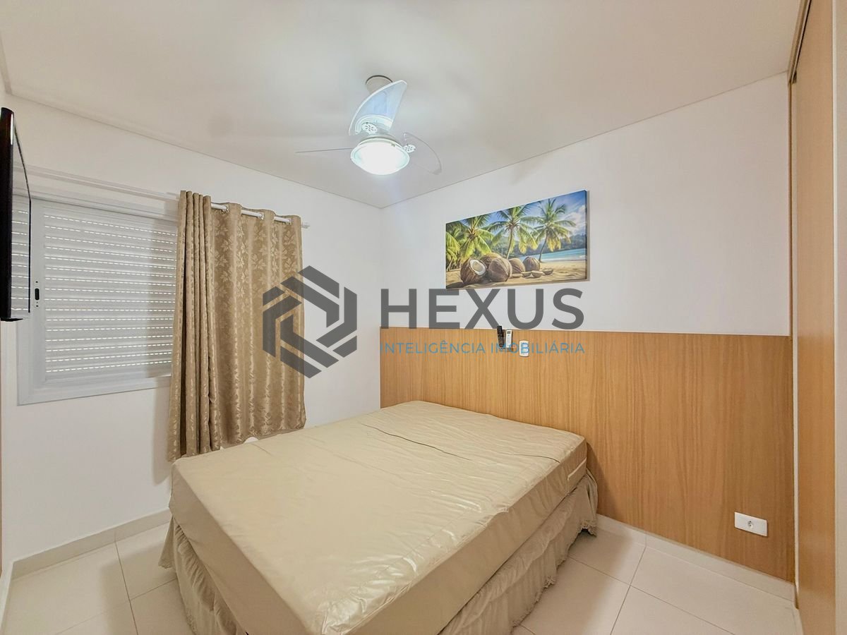 Foto 23 de Apartamento reformado com varanda e lazer a 250m da praia na região da Brunela na Enseada, Guarujá