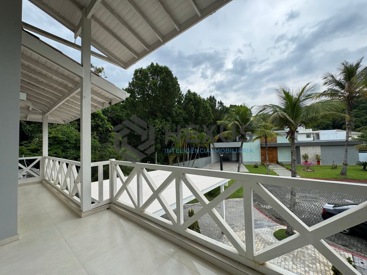 Foto 4 de Casa reformada com piscina e área gourmet no Jardim Pernambuco I, Guarujá