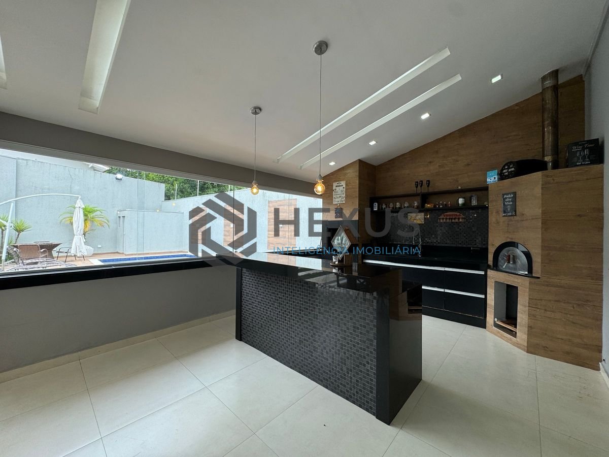 Foto 16 de Casa reformada com piscina e área gourmet no Jardim Pernambuco I, Guarujá