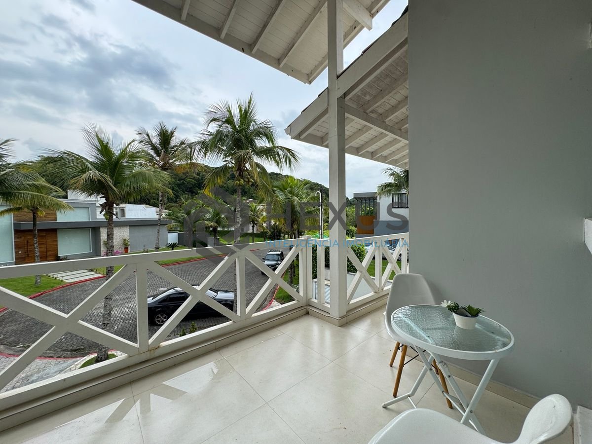 Foto 59 de Casa reformada com piscina e área gourmet no Jardim Pernambuco I, Guarujá